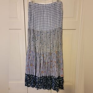 Appleseed's Blue Multi-Panel Maxi Skirt with Floral Accentseeds Size L EUC